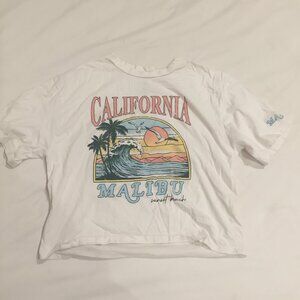 California Malibu graphic print t-shirt size small 100% cotton